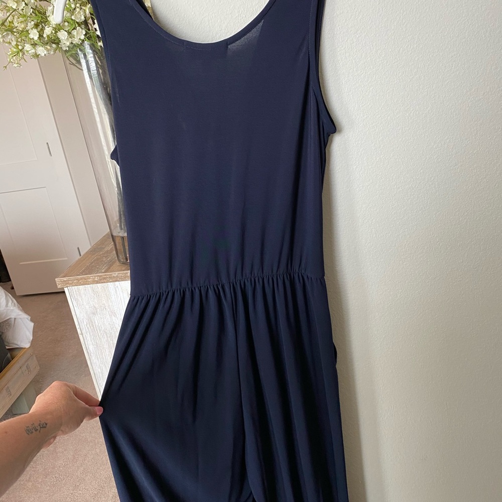 Navy jumper with pockets